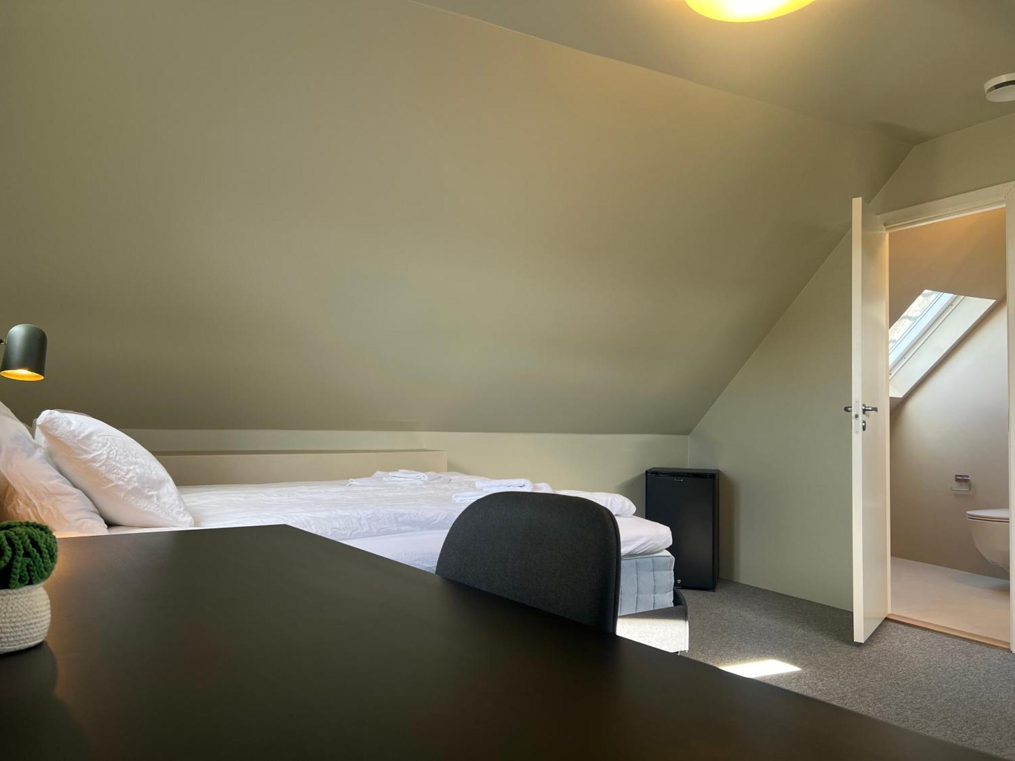 סטוונגר Central Guest House - Bedroom With En Suite Bathroom חדר תמונה